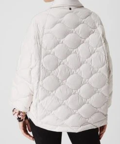 Windsor Daunenjacke Mit Raglanärmeln - Ecru 9 Windsor Daunenjacke Mit Raglanärmeln - Ecru -Gipsy Shop 6gr38jq98t63edi38h43eda799356hhl6h6kch1n9l5jijqi6t14aj2j9d4j0cq48cqjgkiiaoo48kif9co3ac1i70pm2d32chhj0ohk6ti34e1n6tim8c3569gjgor5clj66e0