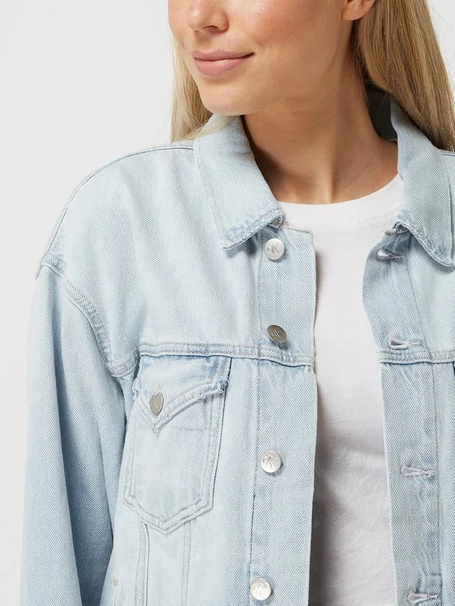 Calvin Klein Jeans Oversized Jeansjacke Aus Baumwolle Modell 'Dad' - Hellblau 3 Calvin Klein Jeans Oversized Jeansjacke Aus Baumwolle Modell 'Dad' - Hellblau – Bild 3