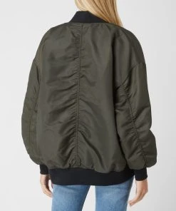 With Black Blouson Mit überschnittenen Schultern Modell 'Kally' - Olivgrün -Gipsy Shop 6l5l2k2a8oojgd2j71b4ughl6d134ca16ss4kc2l6oqkcdq389a5aihjal2l2dq98kq58iqb9p5ksca184o3cpb3c4s64phi6sojcdpk6limaohn75h66c1g64ojieb4ckrjcog