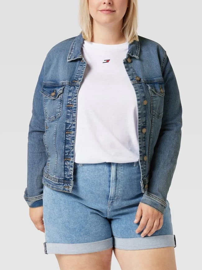 ONLY CARMAKOMA PLUS SIZE Jeansjacke Mit Brusttaschen - Hellblau 4 ONLY CARMAKOMA PLUS SIZE Jeansjacke Mit Brusttaschen - Hellblau – Bild 4