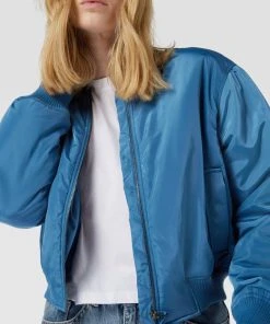 Ana Johnson X P&C Cropped Bomberjacke Mit Eingrifftaschen - Ana Johnson X P&C - Blau 7 Ana Johnson X P&C Cropped Bomberjacke Mit Eingrifftaschen - Ana Johnson X P&C - Blau -Gipsy Shop 6spksci4a1b5ada28h2ladag857l0chh7534sji96974uipj8p4jic9j6934qj2hap94uk9i9opl0ja99p3m4chmchh64c1i61i6cp9k6cs3ee1n6co3cdhl69ijeo9gckrj4dg