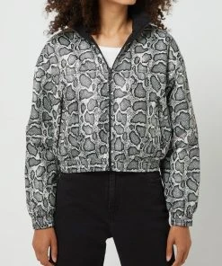 Calvin Klein Jeans Blouson Mit Wendefunktion - Schwarz 9 Calvin Klein Jeans Blouson Mit Wendefunktion - Schwarz -Gipsy Shop 6t6l6gq69955ah2j94plaj9i9p8kuhaga8p3ih1o7184aipkagr5ae2m8cr4cc2g6sr48jad958kkgq2613mcd9j6cs68e35c5gm2o9kcpi68e1jc9h3gpj665hjcp35ccrm4oo