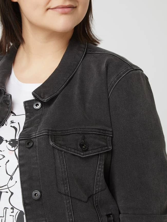 ONLY CARMAKOMA PLUS SIZE Jeansjacke Mit Pattentaschen Modell 'Cardia' - Jeans 3 ONLY CARMAKOMA PLUS SIZE Jeansjacke Mit Pattentaschen Modell 'Cardia' - Jeans – Bild 3