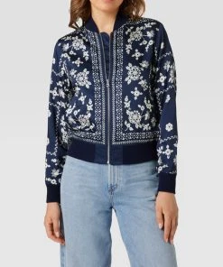 Polo Ralph Lauren Blouson Mit Allover-Muster - Marineblau 8 Polo Ralph Lauren Blouson Mit Allover-Muster - Marineblau -Gipsy Shop 8dal2dph912j0d226h2kkgad90s52ipka1b56gaf70r38cqm616l6h1ha564mg9h88r3egai90olccqh6d3m4ohl68r36dhic5gj4dpkclj62e9nccr3geb16spm6cb46lj32oo