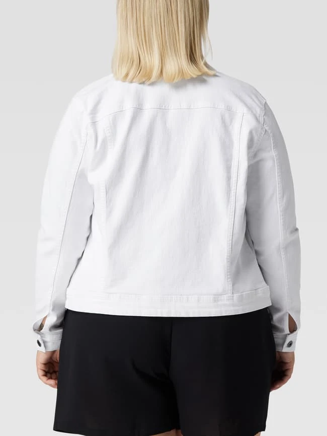 ONLY CARMAKOMA PLUS SIZE Jeansjacke Mit Pattentaschen - Weiß 5 ONLY CARMAKOMA PLUS SIZE Jeansjacke Mit Pattentaschen - Weiß – Bild 5