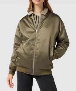 URBAN CLASSICS OVERSIZED Bomberjacke Aus Satin Modell 'Oversized Satin Bomber' - Lindgrün -Gipsy Shop 8l450e9p8h6kckhpa5aj4dhi98rkoea298p38ga58tb3gga5715l2iqjapa50cic60q5ac9ha91l2dqea0o64ob574sj2oj4corjep1k6gsm8eb2c8p68c1i69hjid3661j6ad8