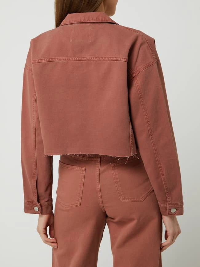 REVIEW Cropped Jeansjacke Mit Pattentaschen - Koralle 5 REVIEW Cropped Jeansjacke Mit Pattentaschen - Koralle – Bild 5