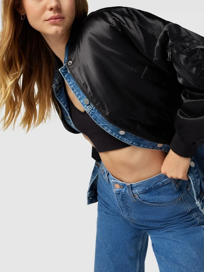 URBAN CLASSICS Oversized Bomberjacke Mit Reißverschlusstaschen - Schwarz 3 URBAN CLASSICS Oversized Bomberjacke Mit Reißverschlusstaschen - Schwarz – Bild 3