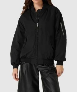 Only Blouson Mit Seitlichen Eingrifftaschen Modell 'Lanni' - Schwarz 8 Only Blouson Mit Seitlichen Eingrifftaschen Modell 'Lanni' - Schwarz -Gipsy Shop 913kme2kap1kkdqd6laj4kqc9p9k4j9m9d734kida524ehqm9t6jekia6544ijhi6t43edqm6t0kic9o713m6phiclhjid356krmcp1k61ij4ohj6gqm8c9hc8r6cor2cdh3eco