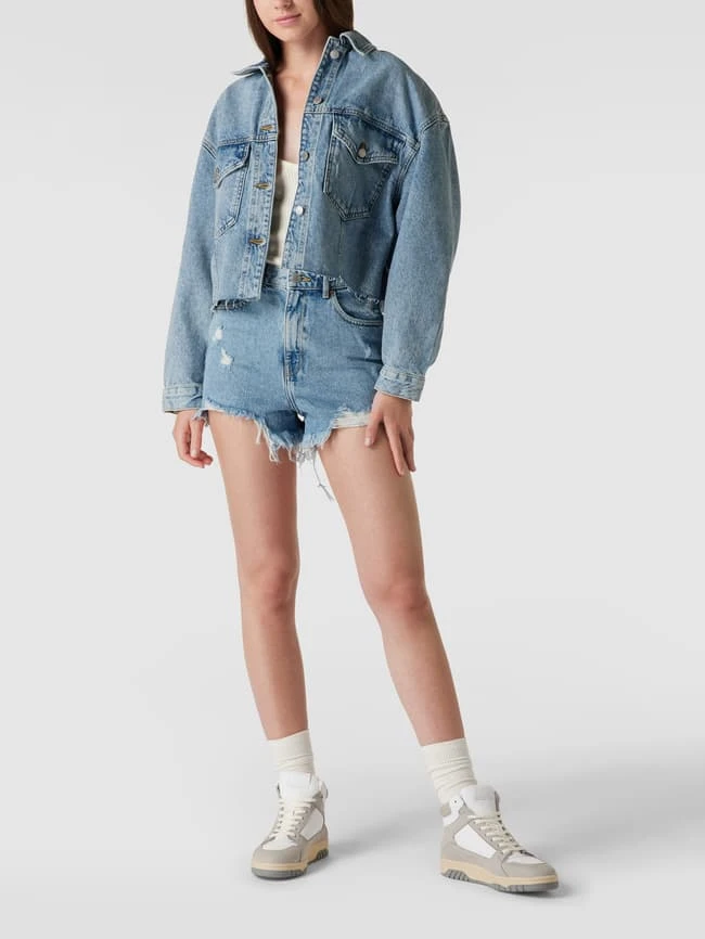 REVIEW Jeansjacke Im Used-Look - Hellblau 1 REVIEW Jeansjacke Im Used-Look - Hellblau