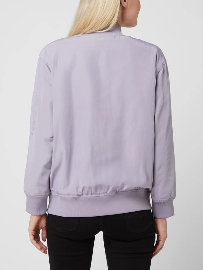 Soaked In Luxury Blouson Mit überschnittenen Schultern Modell 'Jessa' - Flieder 5 Soaked In Luxury Blouson Mit überschnittenen Schultern Modell 'Jessa' - Flieder – Bild 5