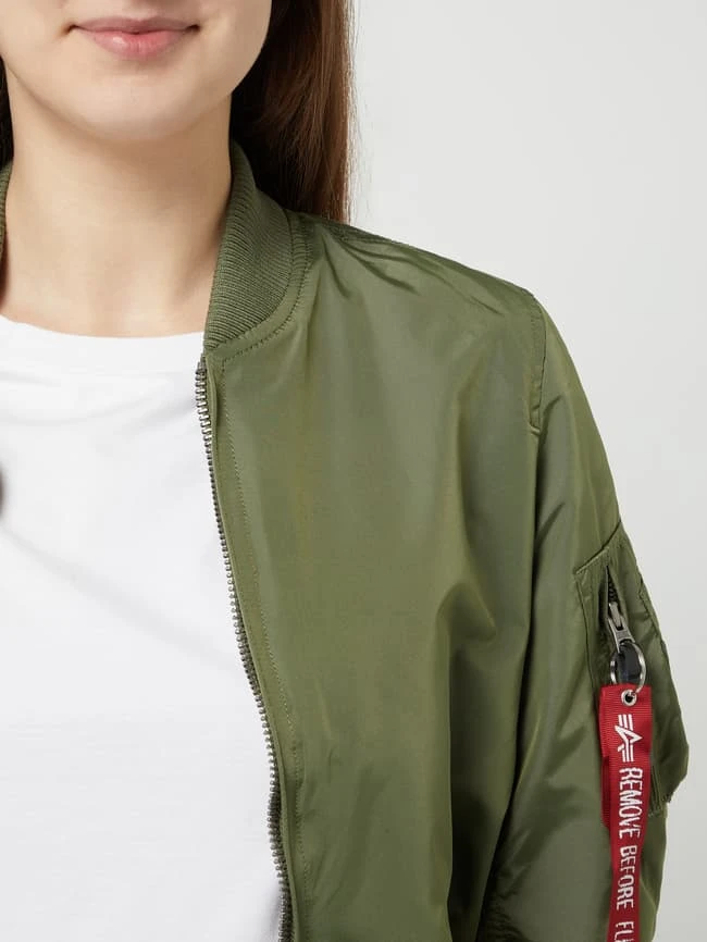 Alpha Industries Bomber Mit Logos - Olivgrün 3 Alpha Industries Bomber Mit Logos - Olivgrün – Bild 3