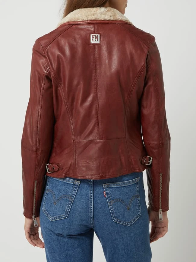 Freaky Nation Lederjacke Mit Webpelz Modell 'Biker Princess' - Wattiert - Bordeaux Rot 5 Freaky Nation Lederjacke Mit Webpelz Modell 'Biker Princess' - Wattiert - Bordeaux Rot – Bild 5