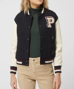 Pepe Jeans College-Jacke Mit Wattierung Modell 'Varja' - Dunkelblau 8 Pepe Jeans College-Jacke Mit Wattierung Modell 'Varja' - Dunkelblau -Gipsy Shop ah6jih239h358kqi6gs4qipkal9ksi1k9h54ccpoa0ql8d1la5854cid9op4ucqj993kidhn9p450k1p753jcpj46cqj4e1icoo3ic1k68p64e356lijidb66hh32dr3c4s3ge8