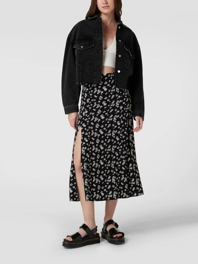 REVIEW Jeansjacke Im Used-Look - Mittelgrau 1 REVIEW Jeansjacke Im Used-Look - Mittelgrau