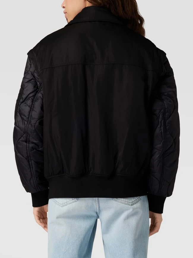 Tommy Jeans Bomberjacke Mit Label-Patch Modell 'SLEEVE BOMBER' - Schwarz 5 Tommy Jeans Bomberjacke Mit Label-Patch Modell 'SLEEVE BOMBER' - Schwarz – Bild 5